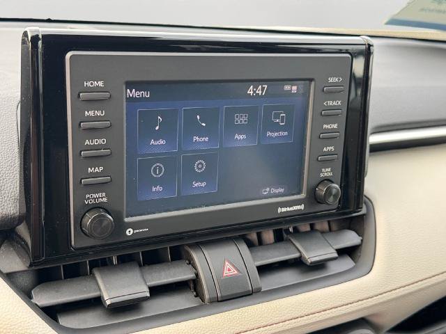 Used 2022 Toyota RAV4 XLE AWD/4WD image 19