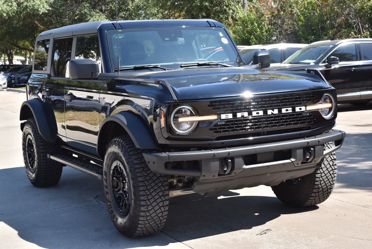 Certified 2024 Ford Bronco Wildtrak AWD/4WD image 4