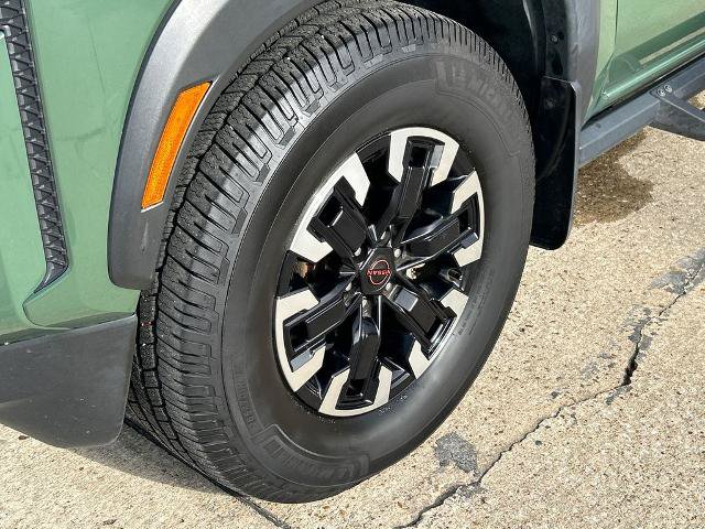 Used 2023 Nissan Frontier Pro-X w/ Pro Convenience Package RWD image 11