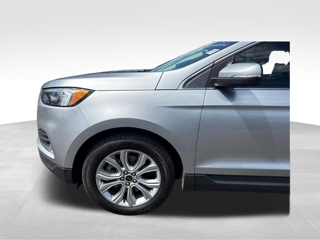 Certified 2023 Ford Edge Titanium AWD/4WD image 35