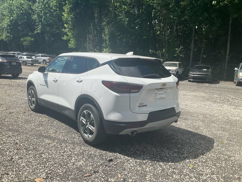 Used 2023 Chevrolet Blazer LT FWD image 7