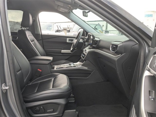 Certified 2021 Ford Explorer XLT w/ Equipment Group 202A image 27