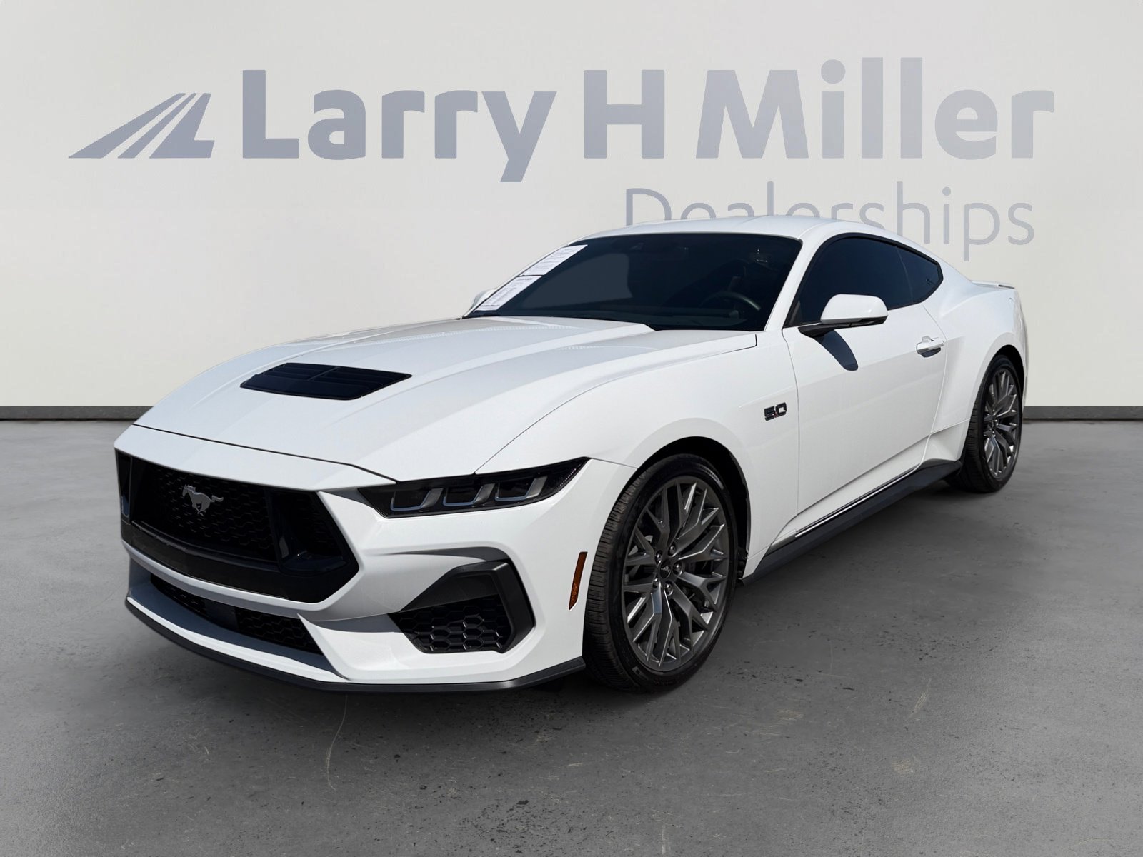 Certified 2024 Ford Mustang GT Premium RWD image 1