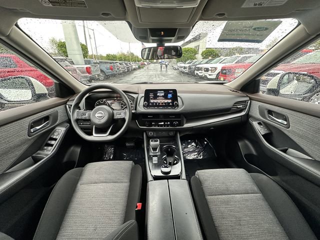 Used 2023 Nissan Rogue SV AWD/4WD image 10