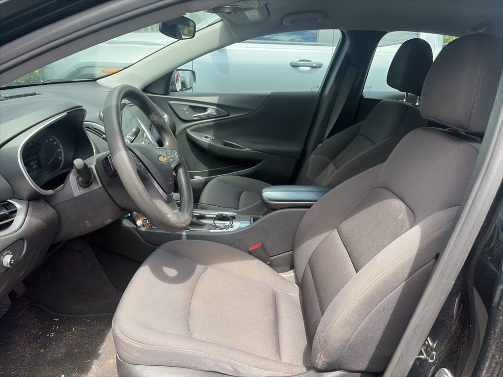 Used 2023 Chevrolet Malibu LT w/ Driver Confidence Package FWD image 12