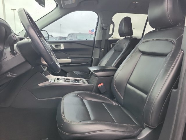 Certified 2022 Ford Explorer XLT w/ Equipment Group 202A AWD/4WD image 22