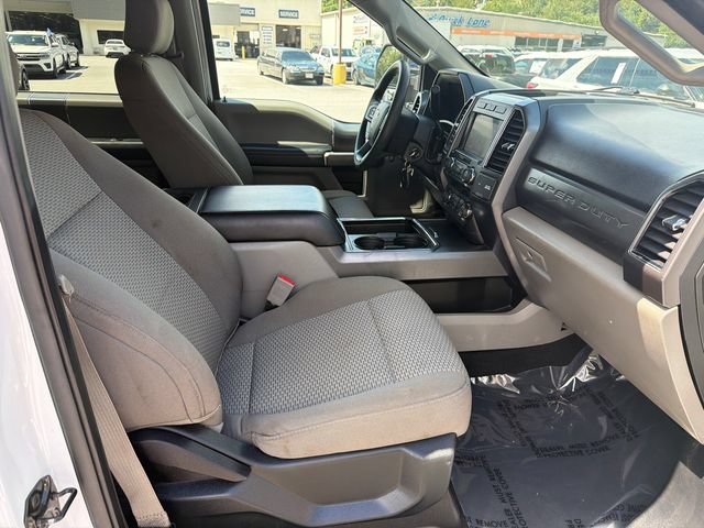 Certified 2019 Ford F250 XLT w/ XLT Premium Package AWD/4WD image 15