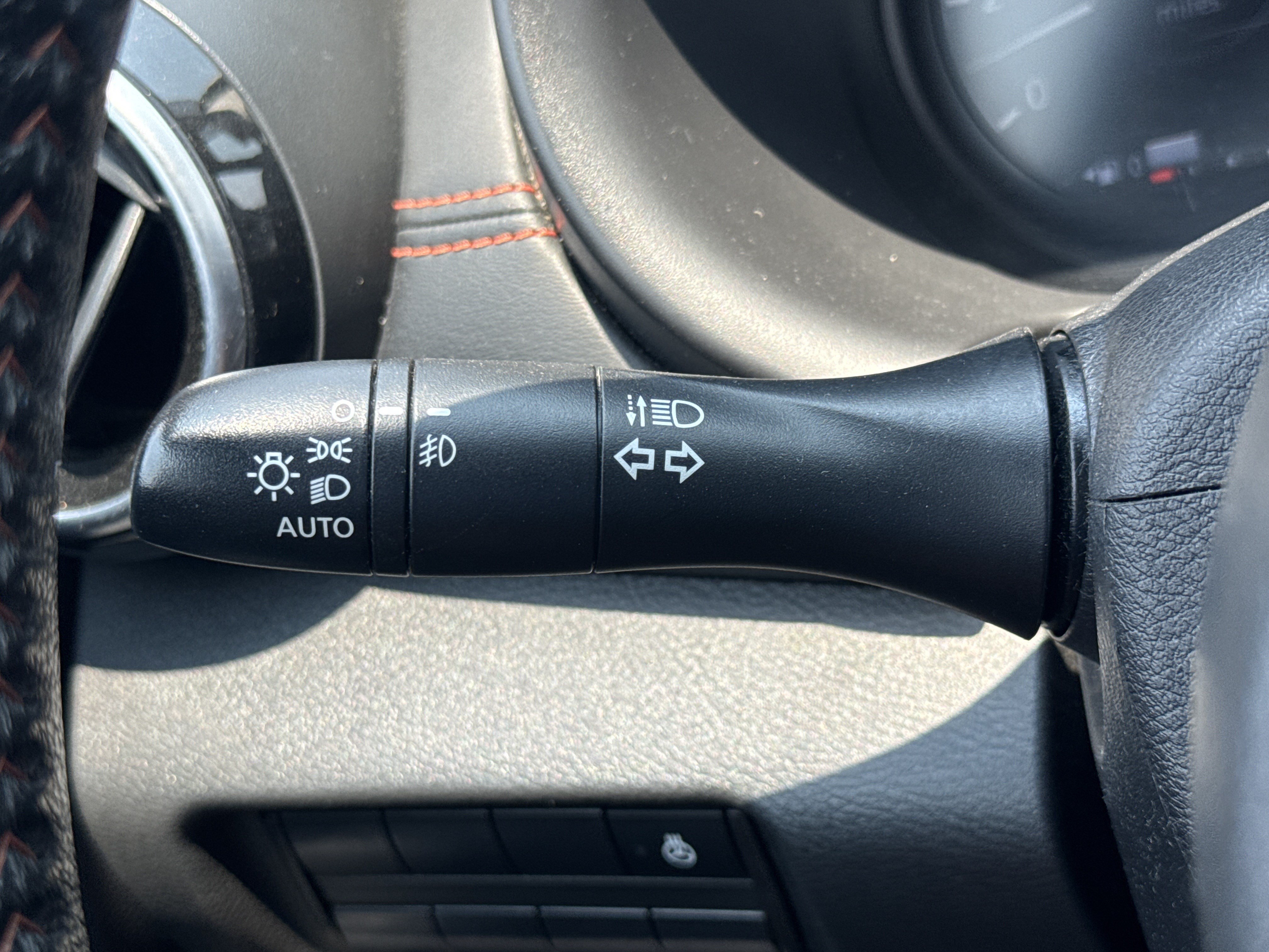 Used 2021 Nissan Kicks SR w/ SR Premium Package FWD image 21