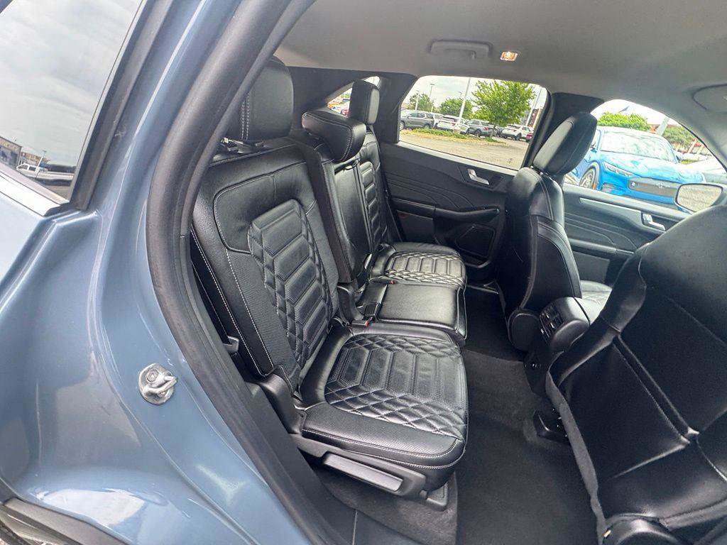 Certified 2023 Ford Escape Platinum w/ Premium Technology Package AWD/4WD image 15