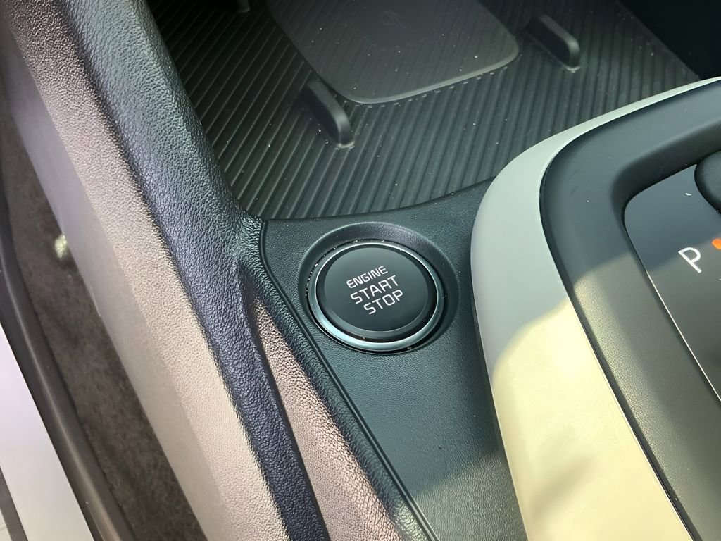 Used 2025 Kia K4 GT-Line w/ GT-Line Sunroof Package FWD image 25
