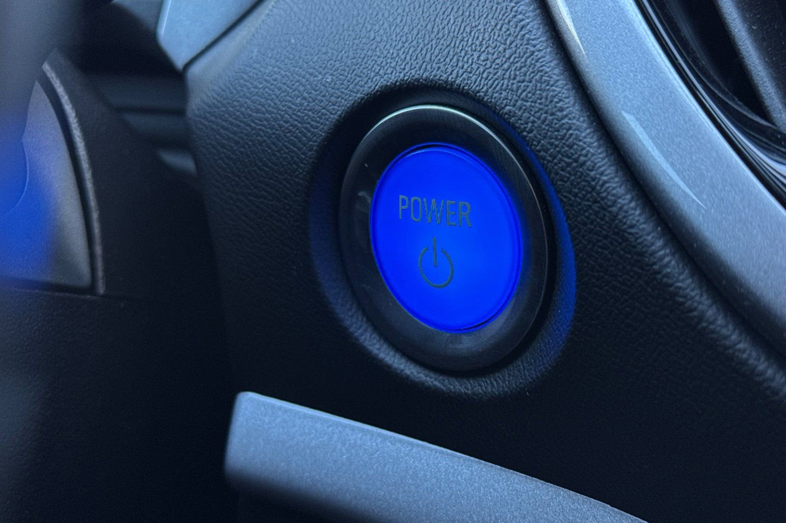 Used 2019 Chevrolet Volt LT w/ Comfort Package image 22