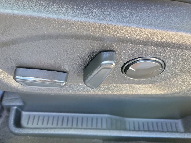 Certified 2024 Ford Edge SEL image 24