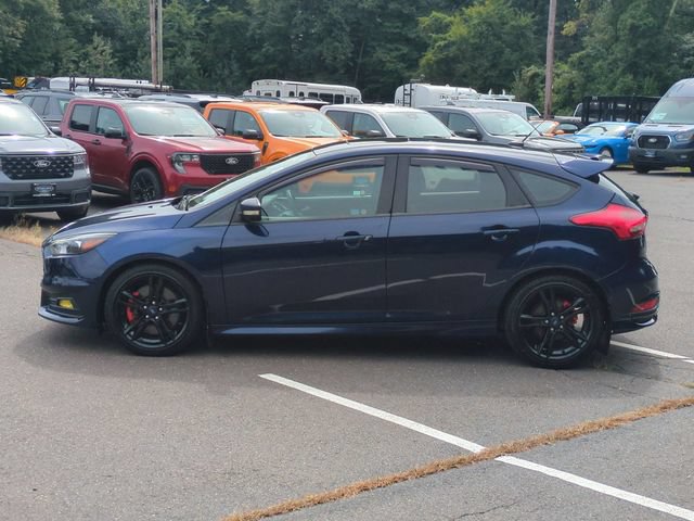 Certified 2017 Ford Focus ST w/ Equipment Group 401A FWD image 6