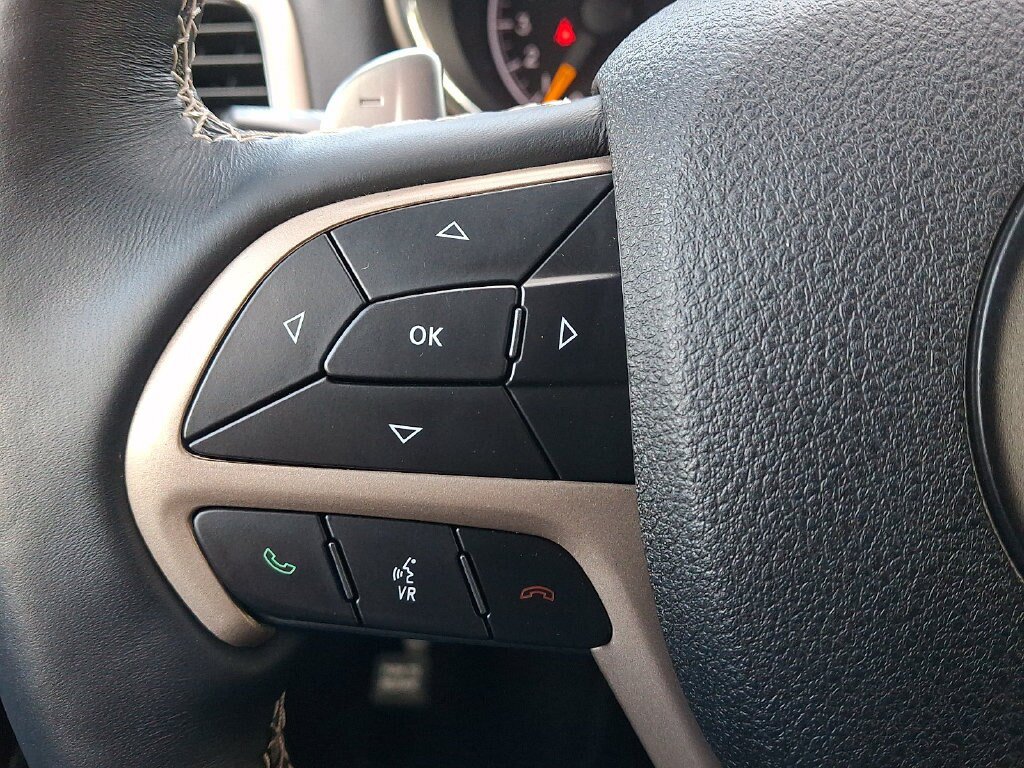 Used 2017 Jeep Grand Cherokee Limited AWD/4WD image 21