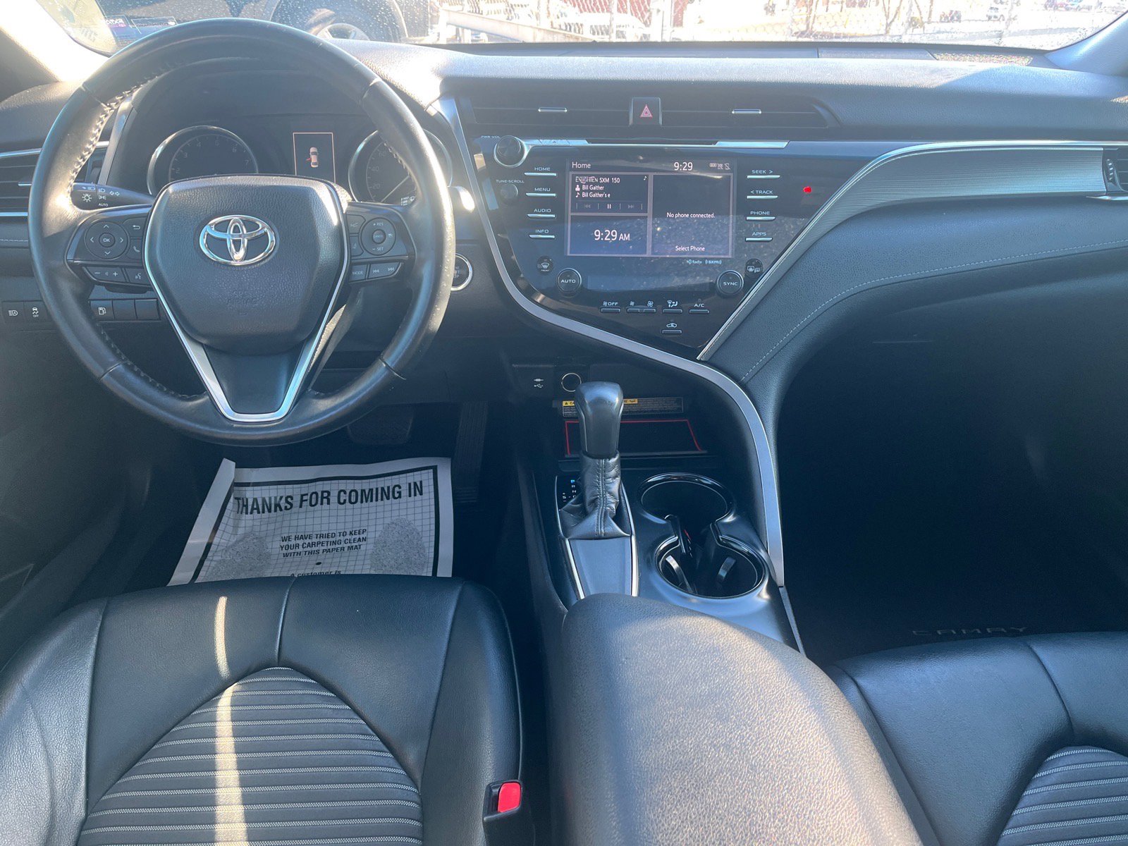 Used 2018 Toyota Camry SE image 6