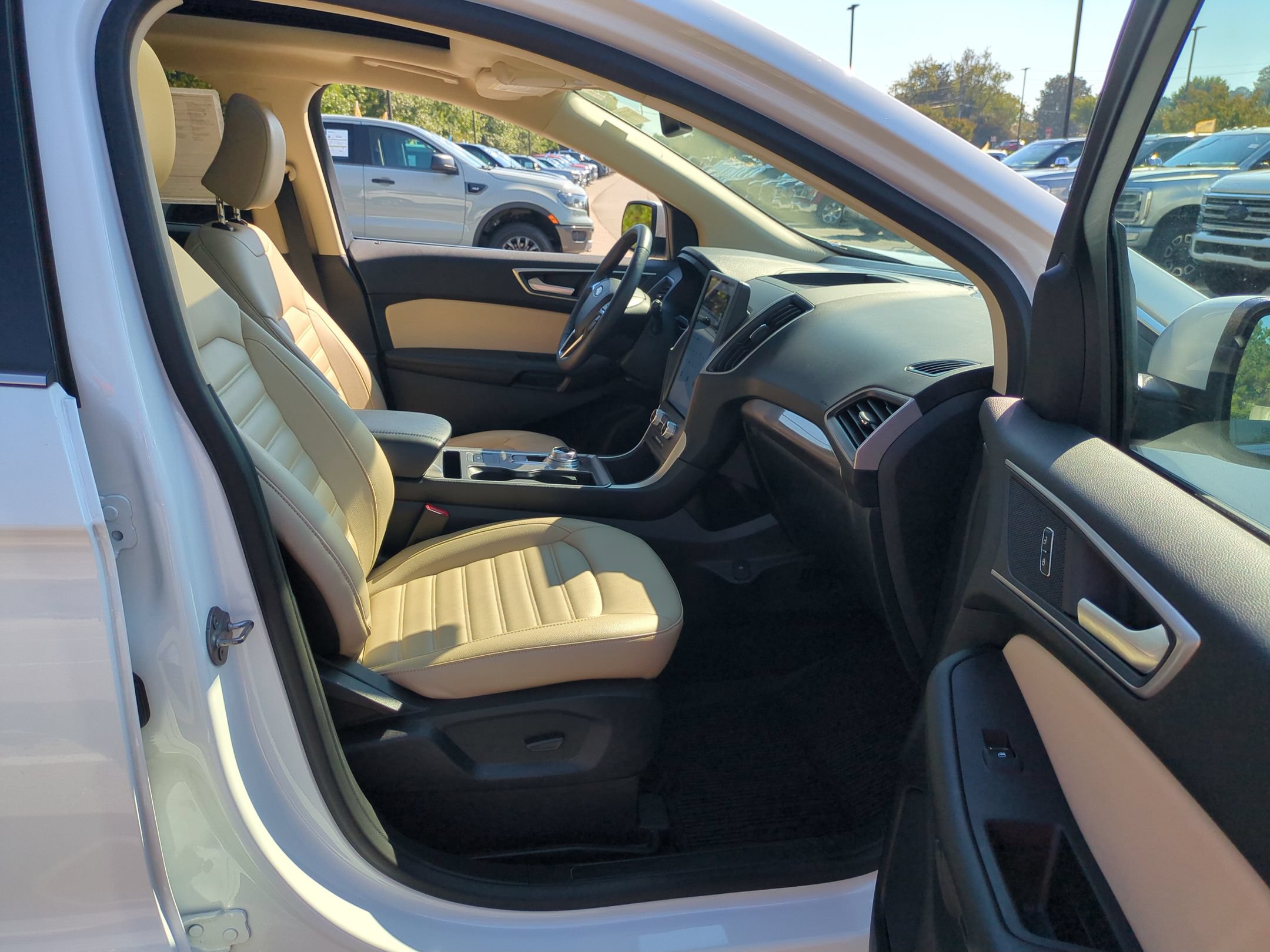 Certified 2023 Ford Edge SEL w/ Convenience Package AWD/4WD image 38
