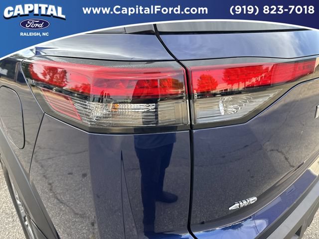 Used 2025 Nissan Pathfinder SV w/ SV Premium Package AWD/4WD image 15