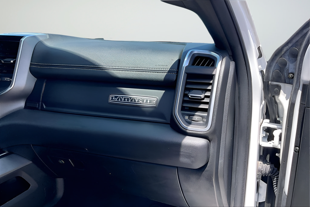 Used 2022 RAM 2500 Laramie w/ Night Edition AWD/4WD image 20