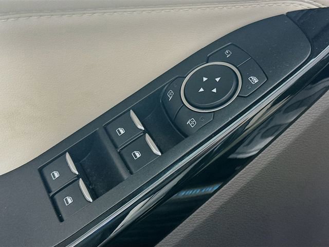 Certified 2023 Ford Explorer Platinum image 25