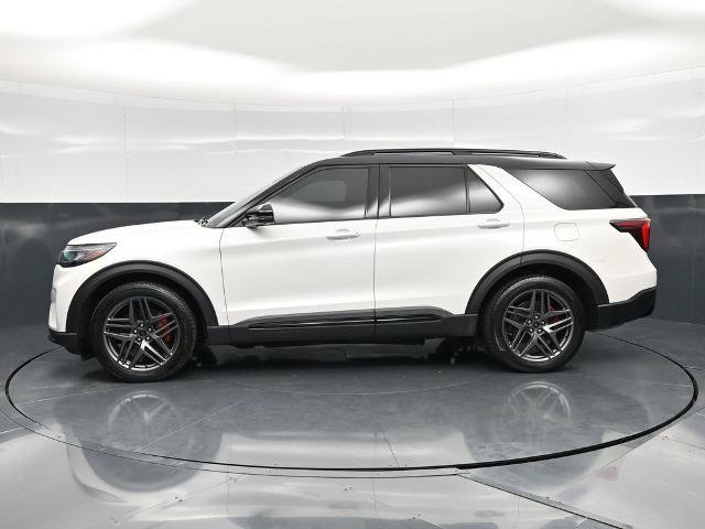 Certified 2025 Ford Explorer ST AWD/4WD image 6