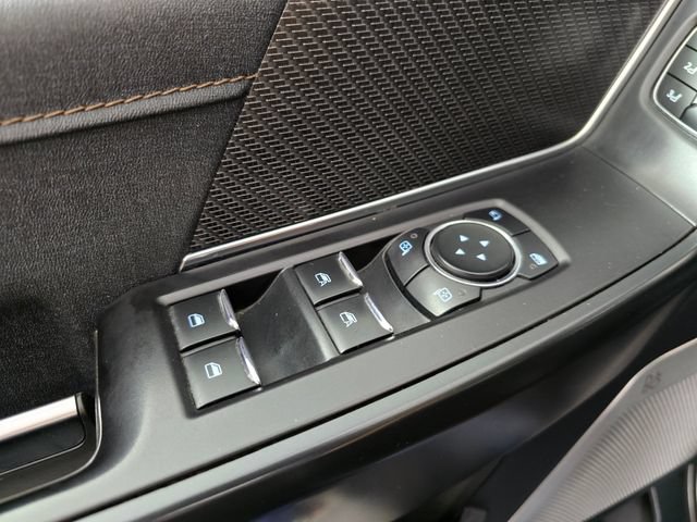 Certified 2023 Ford F150 Raptor w/ Raptor Carbon Fiber Package AWD/4WD image 26