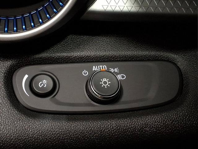 Used 2026 Chevrolet Trax LS FWD image 19