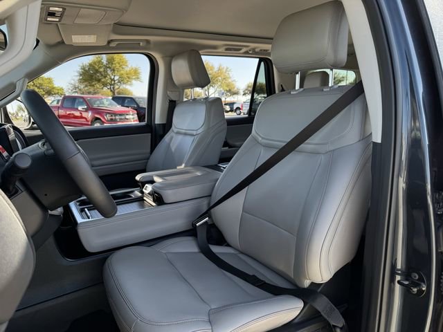 Certified 2025 Ford Expedition Active AWD/4WD image 26
