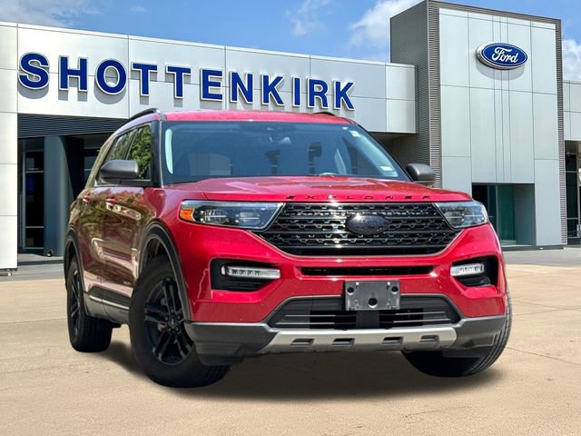 Certified 2021 Ford Explorer XLT w/ Equipment Group 202A RWD image 1