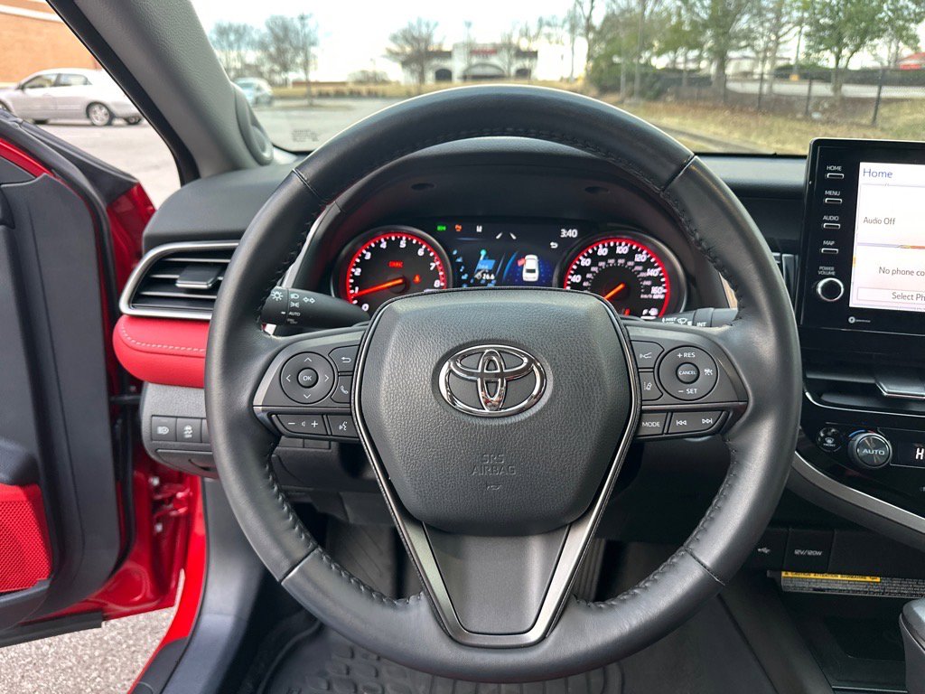 Used 2021 Toyota Camry XSE image 17