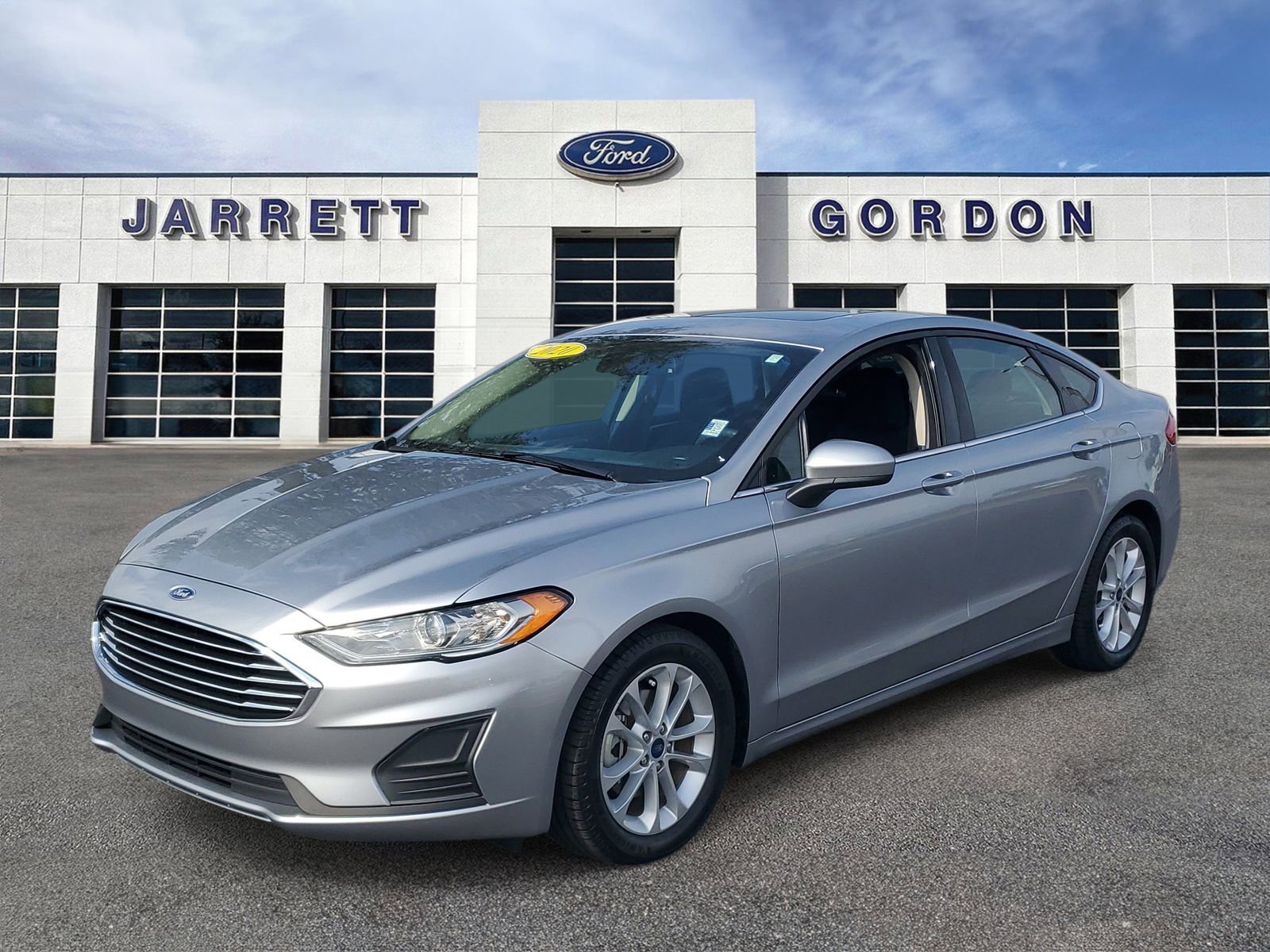 Certified 2020 Ford Fusion SE FWD image 2