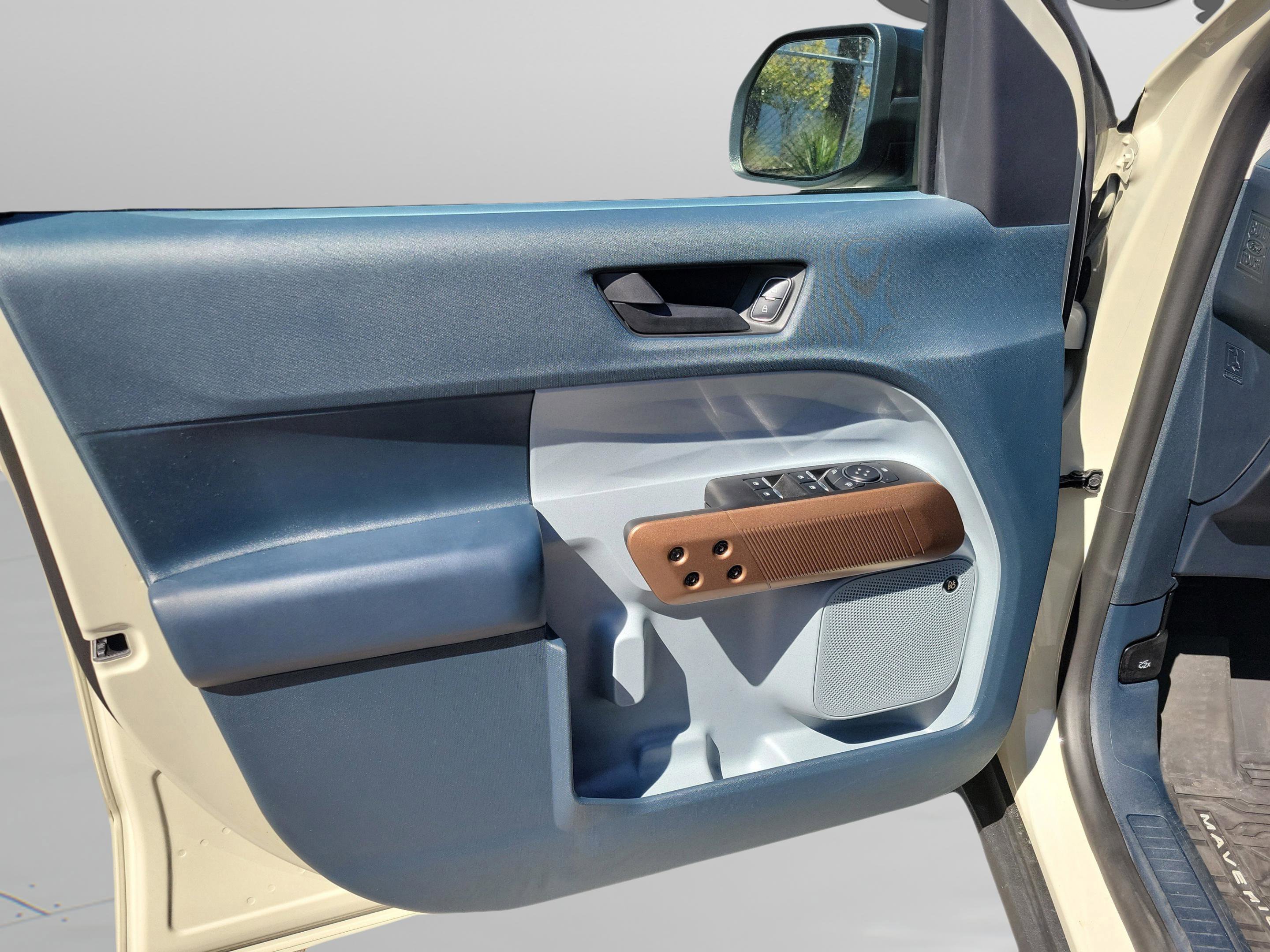 Certified 2024 Ford Maverick Lariat image 26