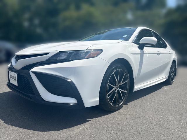 Used 2023 Toyota Camry SE w/ Cold Weather Package