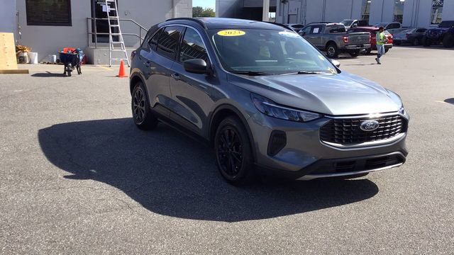 Certified 2023 Ford Escape Active w/ Tech Pack #1 image 3
