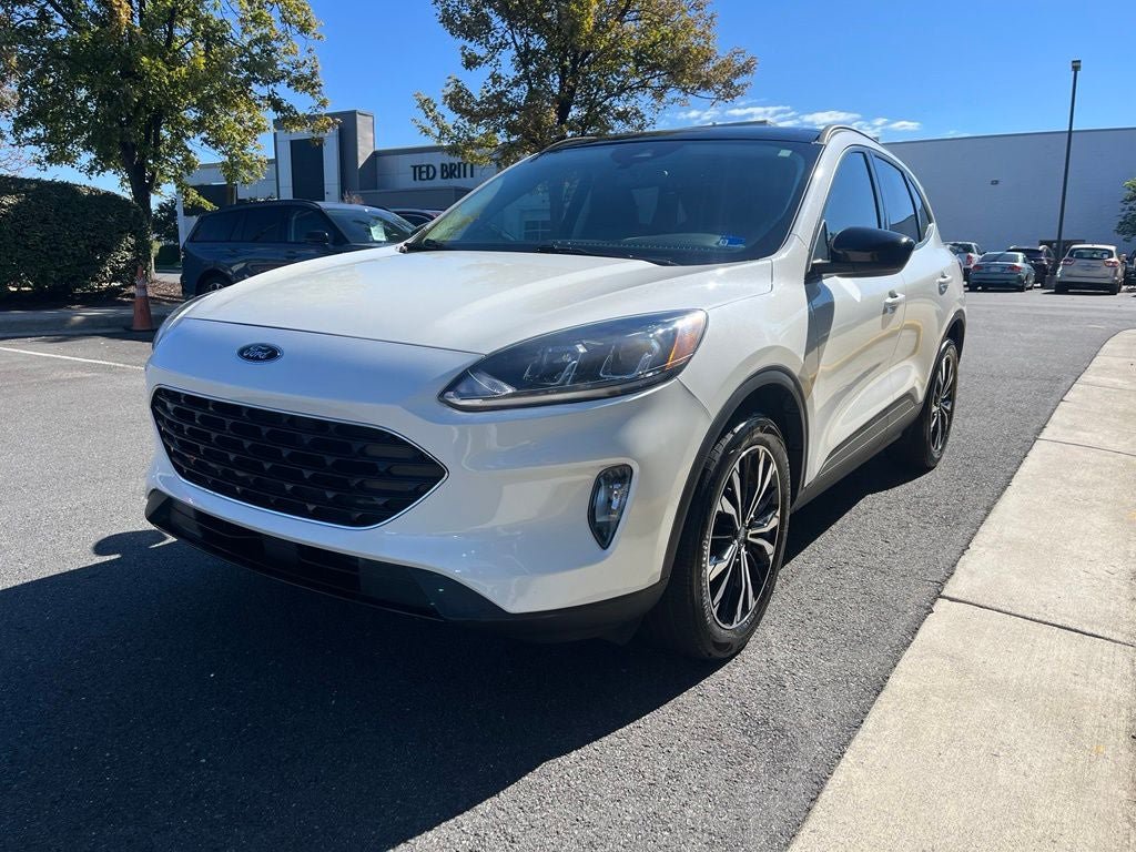 Certified 2022 Ford Escape SEL w/ SEL Stealth AWD Package image 3