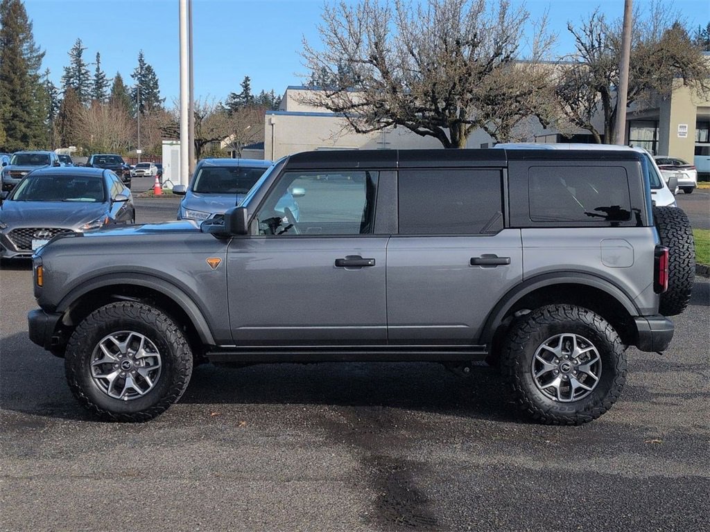 Certified 2025 Ford Bronco Badlands image 2