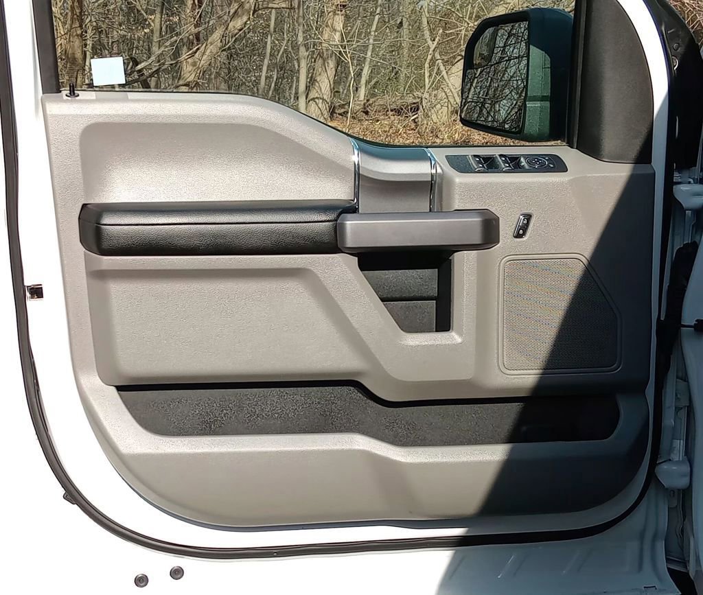 Certified 2019 Ford F150 XLT w/ Equipment Group 302A Luxury image 27