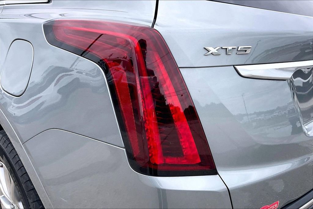 Used 2023 Cadillac XT5 Premium Luxury w/ Technology Package FWD image 20