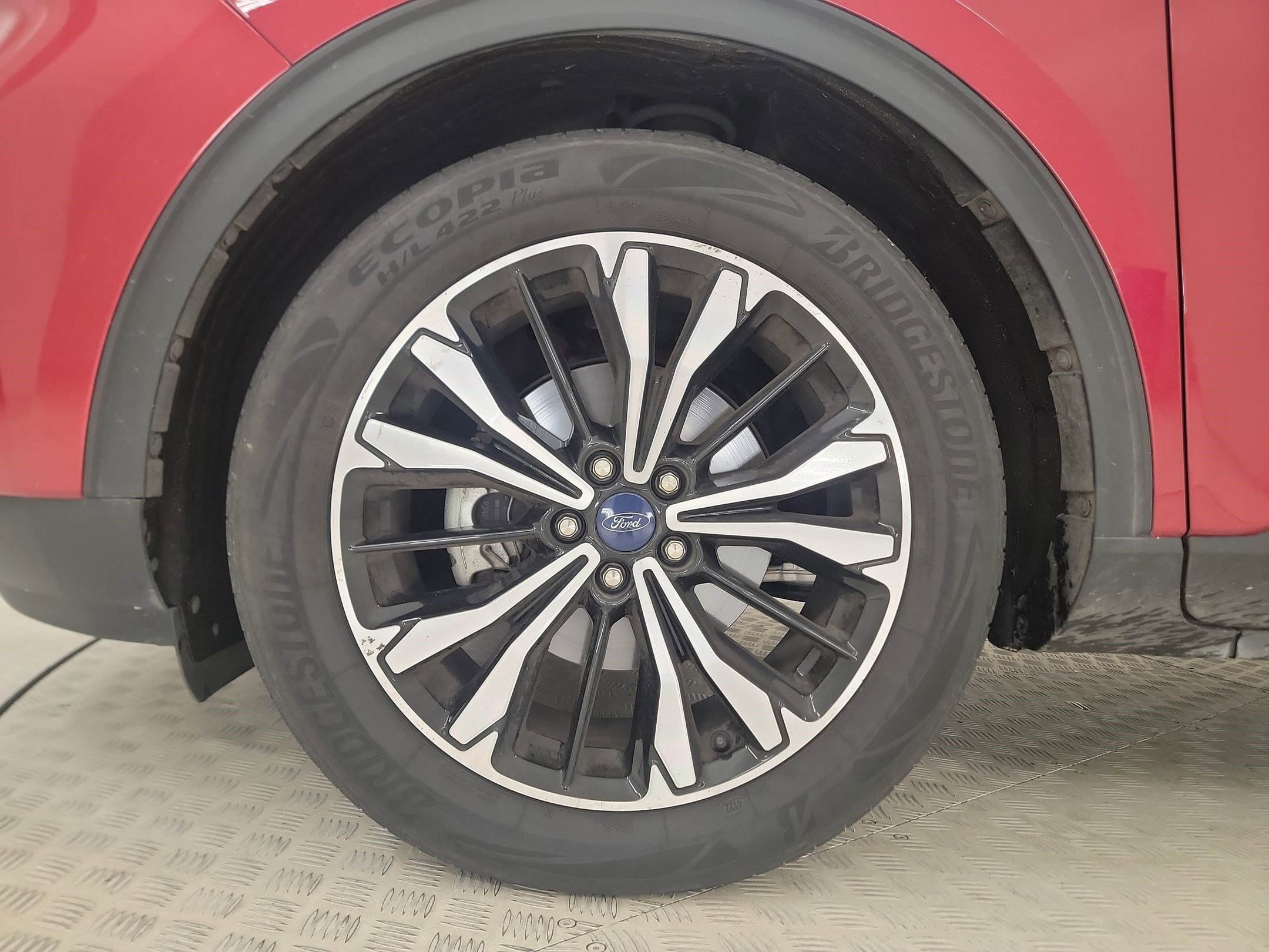 Certified 2022 Ford Escape SE w/ SE Sport Appearance Package FWD image 9