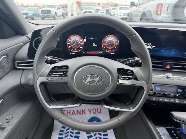 Used 2025 Hyundai Elantra SEL image 15
