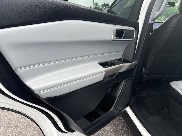 Certified 2021 Ford Explorer XLT w/ Equipment Group 202A RWD image 22
