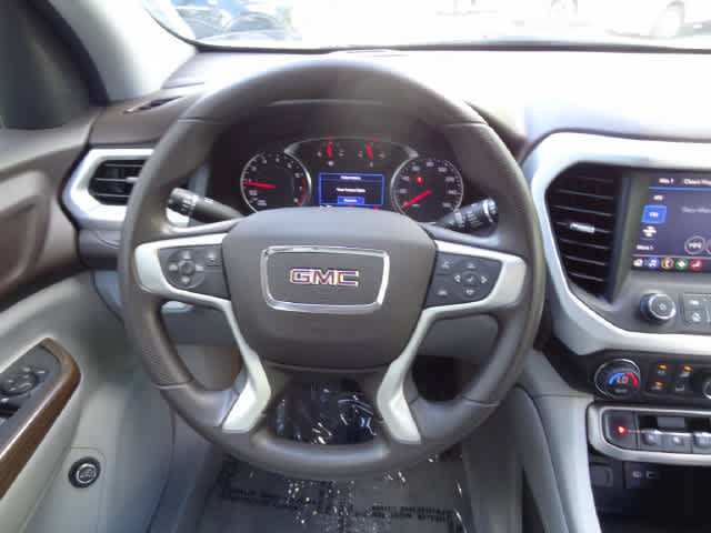 Used 2023 GMC Acadia SLE w/ Driver Convenience Package FWD image 13