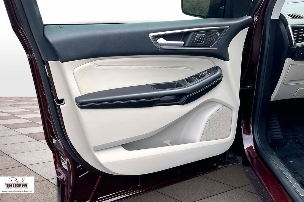 Certified 2021 Ford Edge Titanium FWD image 22