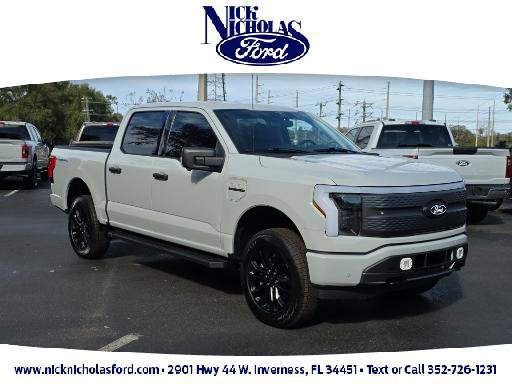 Certified 2023 Ford F150 Lightning XLT w/ Max Trailer Tow Package image 7