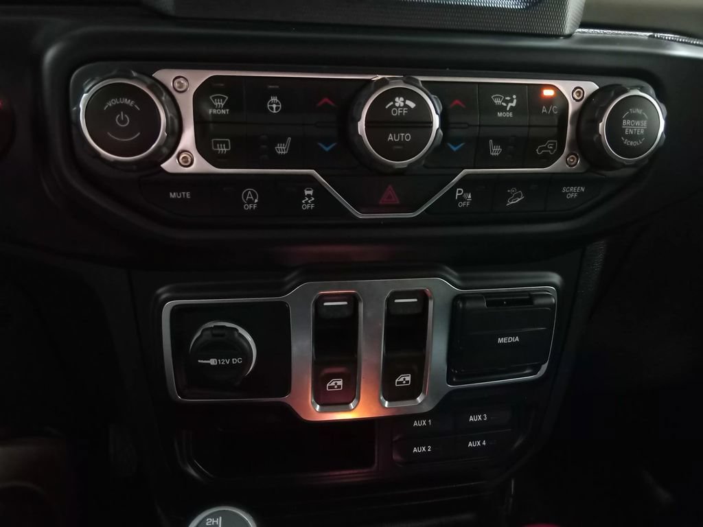 Used 2020 Jeep Wrangler Sport AWD/4WD image 19