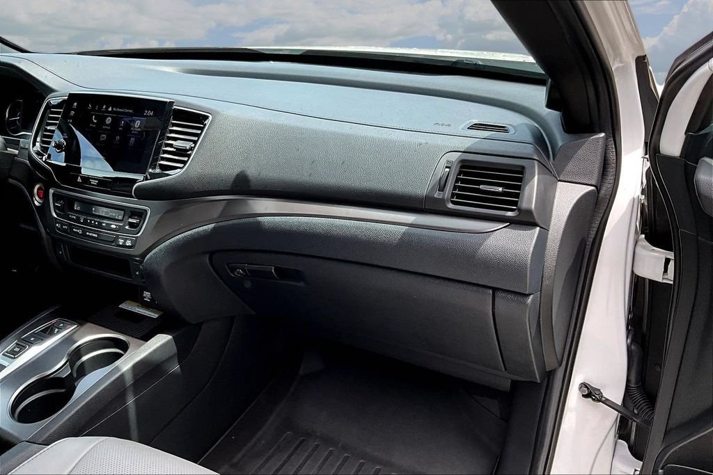 Used 2023 Honda Passport EX-L image 28
