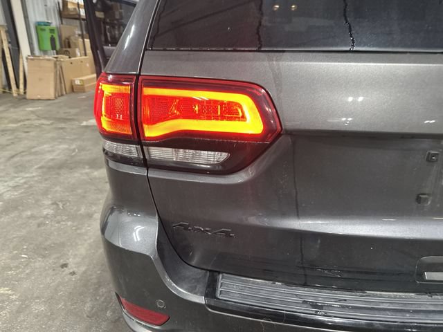 Used 2018 Jeep Grand Cherokee Altitude AWD/4WD image 26