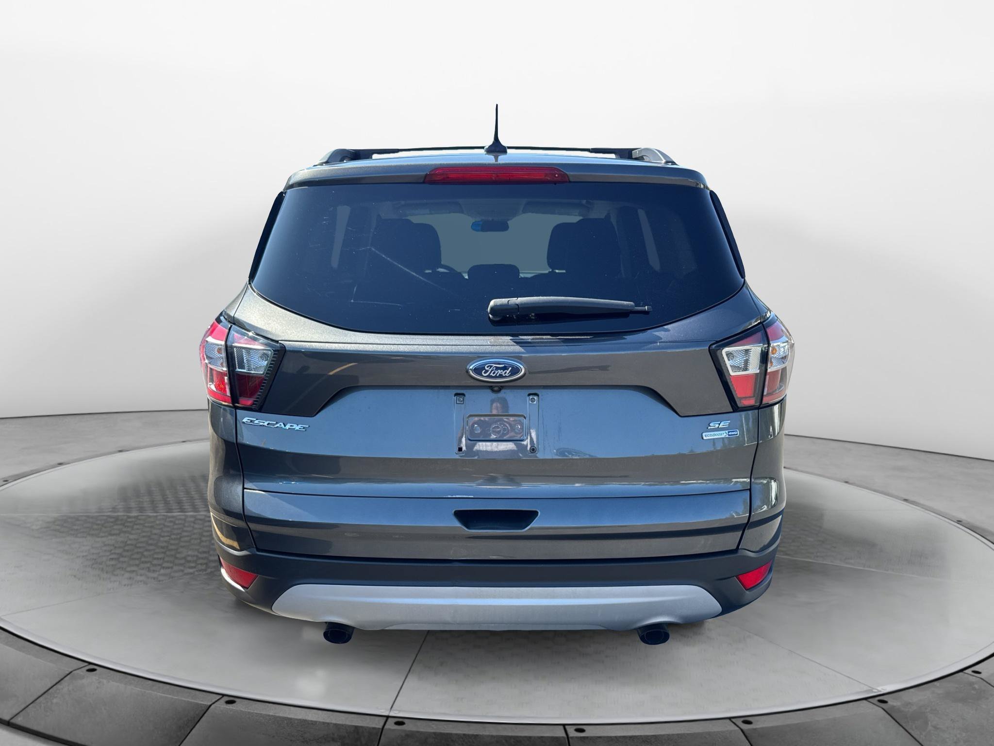 Certified 2018 Ford Escape SE w/ SE Sync 3 Package AWD/4WD image 7