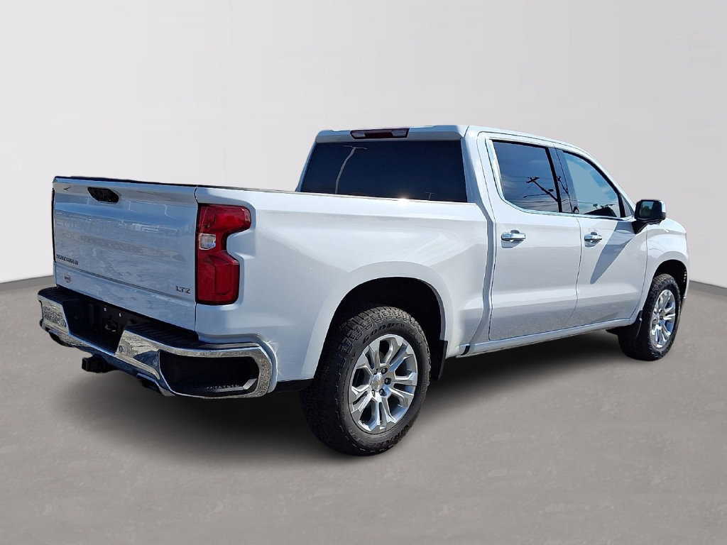 Used 2024 Chevrolet Silverado 1500 LTZ AWD/4WD image 6