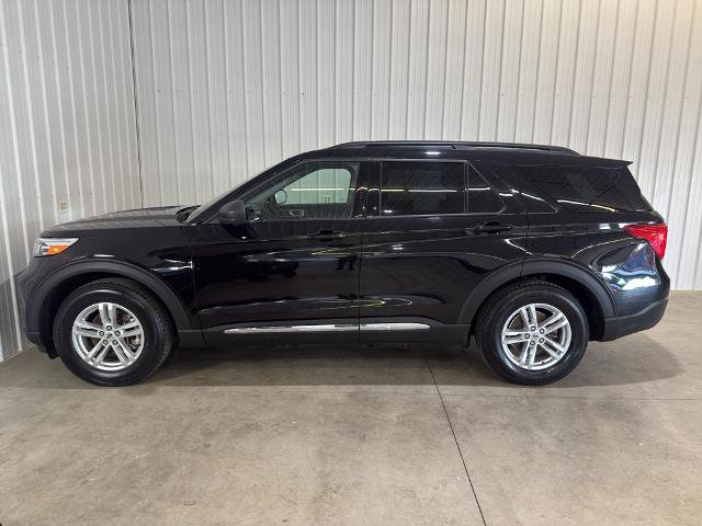 Certified 2021 Ford Explorer XLT w/ Equipment Group 202A RWD image 7