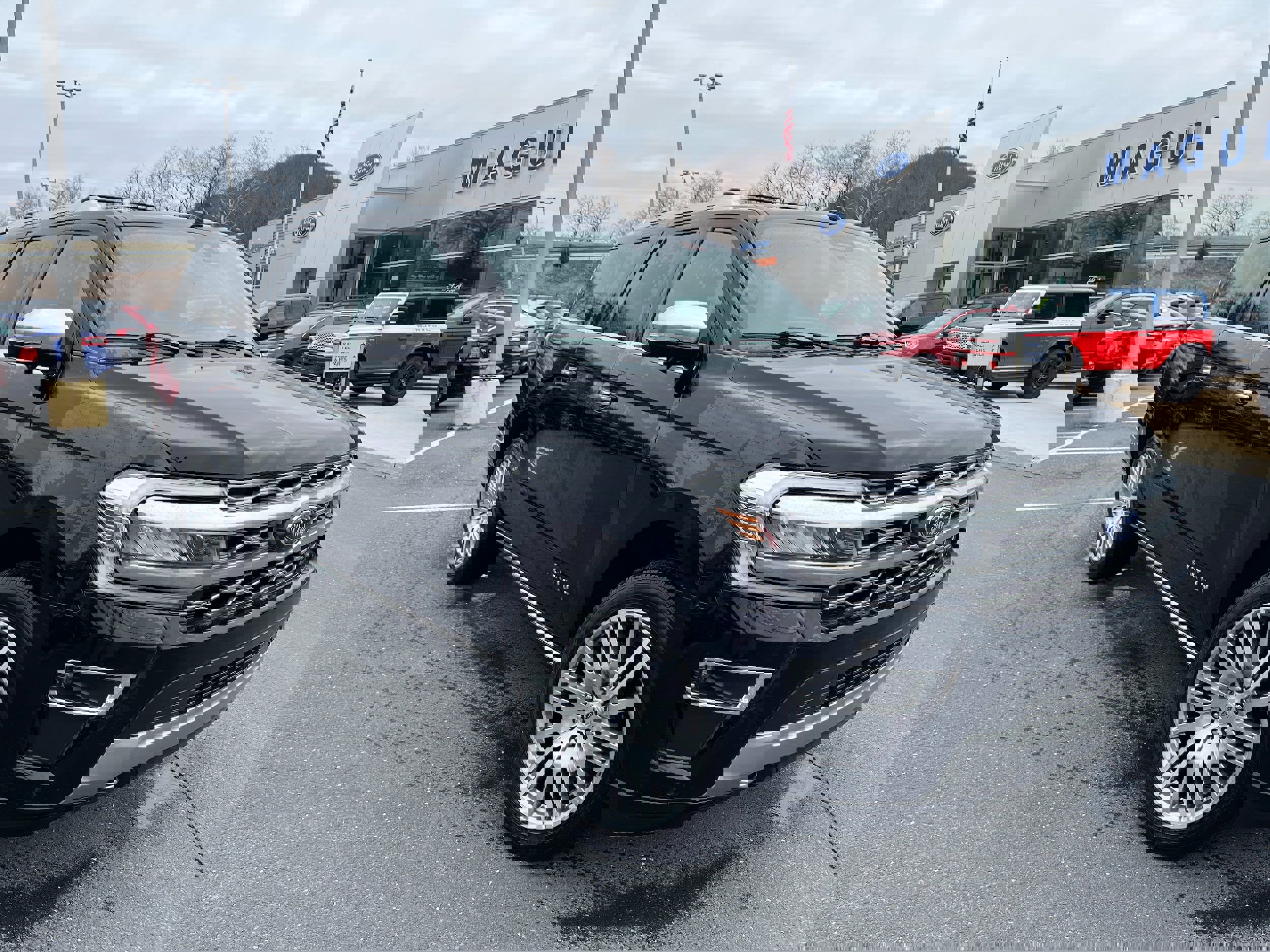 Certified 2023 Ford Expedition Max Platinum image 6